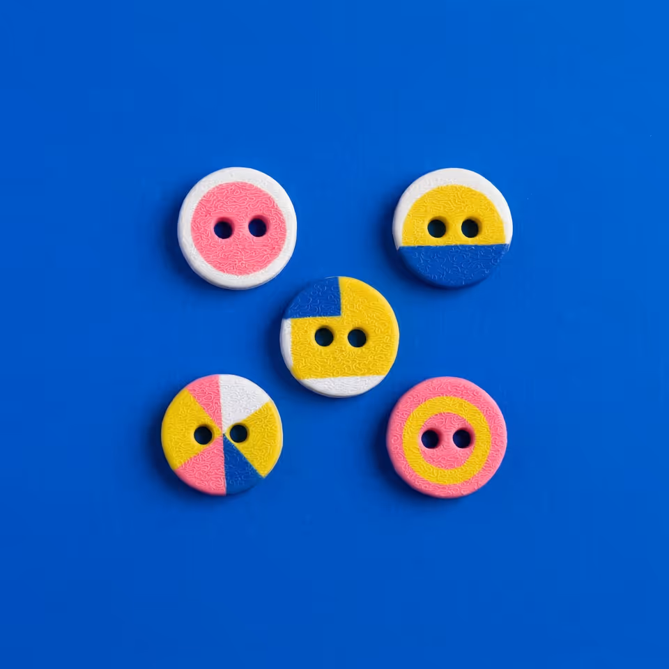 Bauhaus Color-Block Buttons