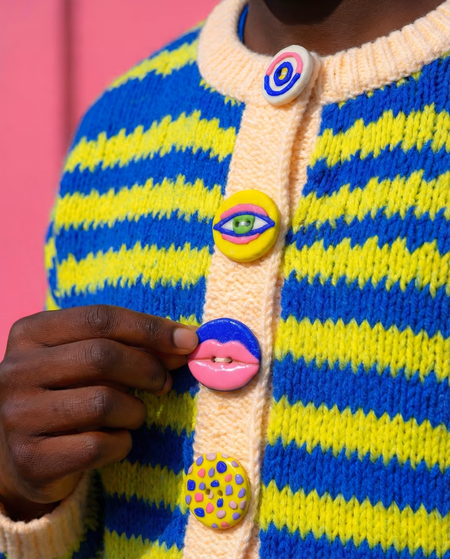 Pop Art Graphic Buttons in styled context. Start with four large round blanks and treat each face as its own applique graphic, because the image pair shows a target, an eye, lips,…